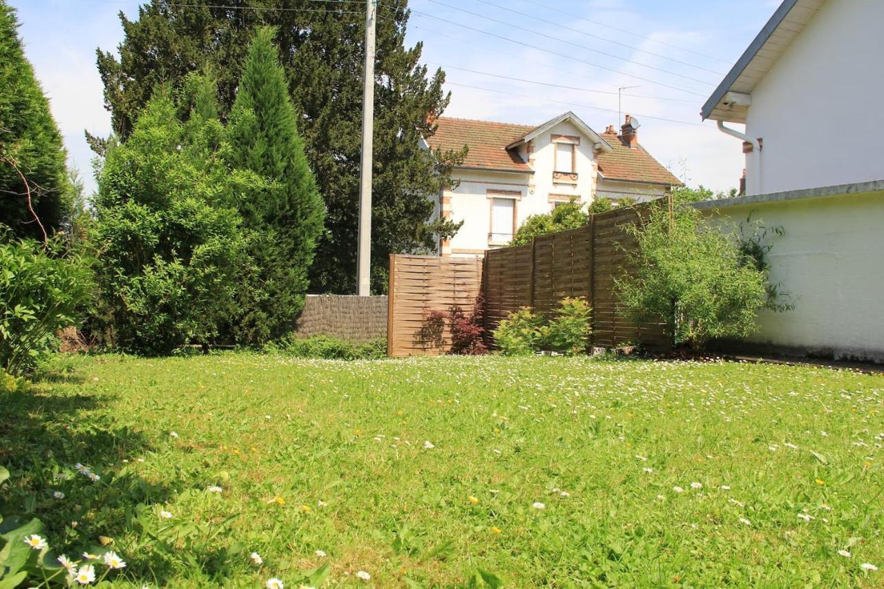 Charmante Maison Bourguignonne Avec Grand Jardin Et Parking Montbard Exteriér fotografie